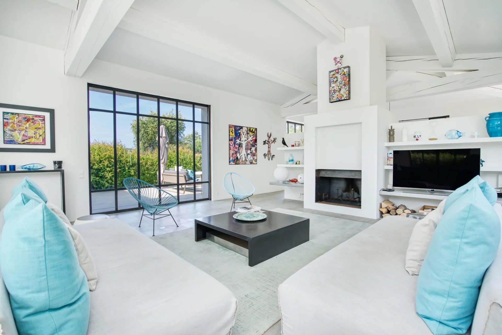 Villa White