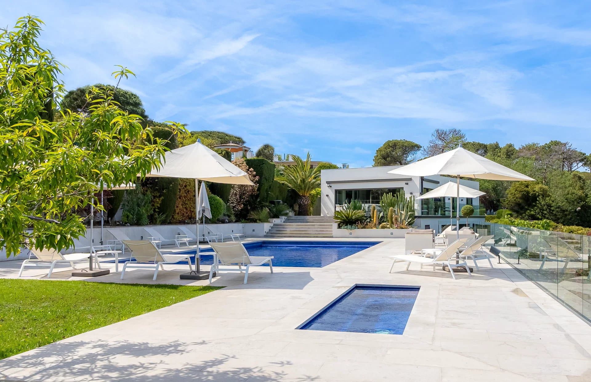 Villa Blanche, Cannes — sample exterior (placeholder)