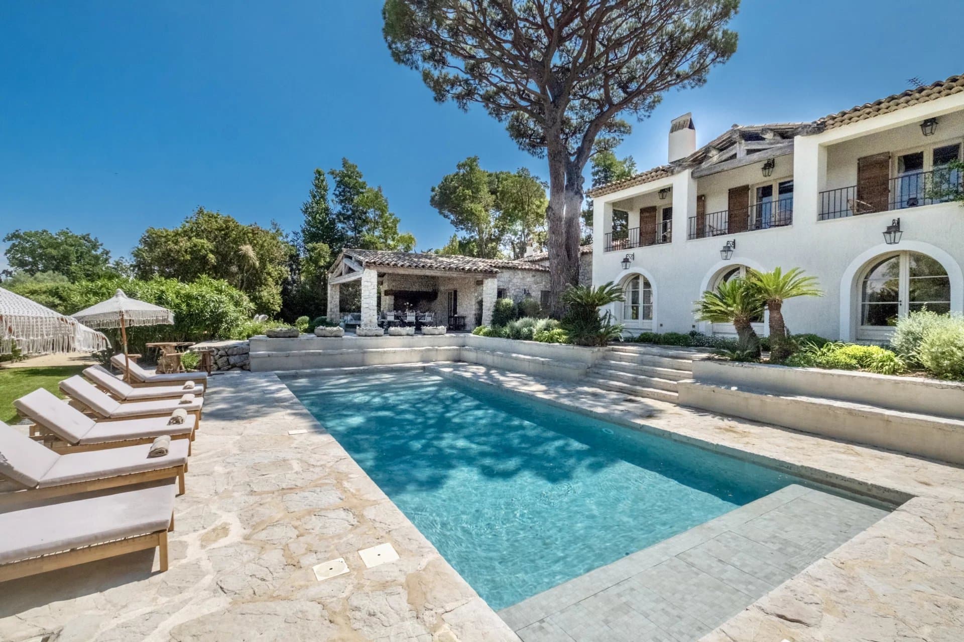 Villa Bohème, Saint-Tropez — sample exterior (placeholder)